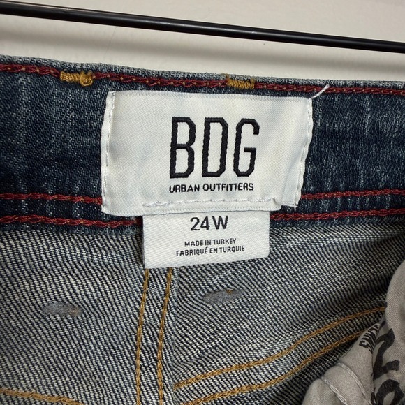 BDG Urban Outfitters Womens 24 Jeans Button Fly Boot Cut Dark Wash Classic Denim - Picture 9 of 15